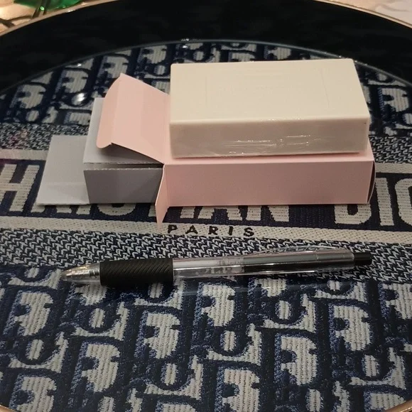 DIOR OUD ISPAHAN Perfumed Soap - Picture 6 of 6